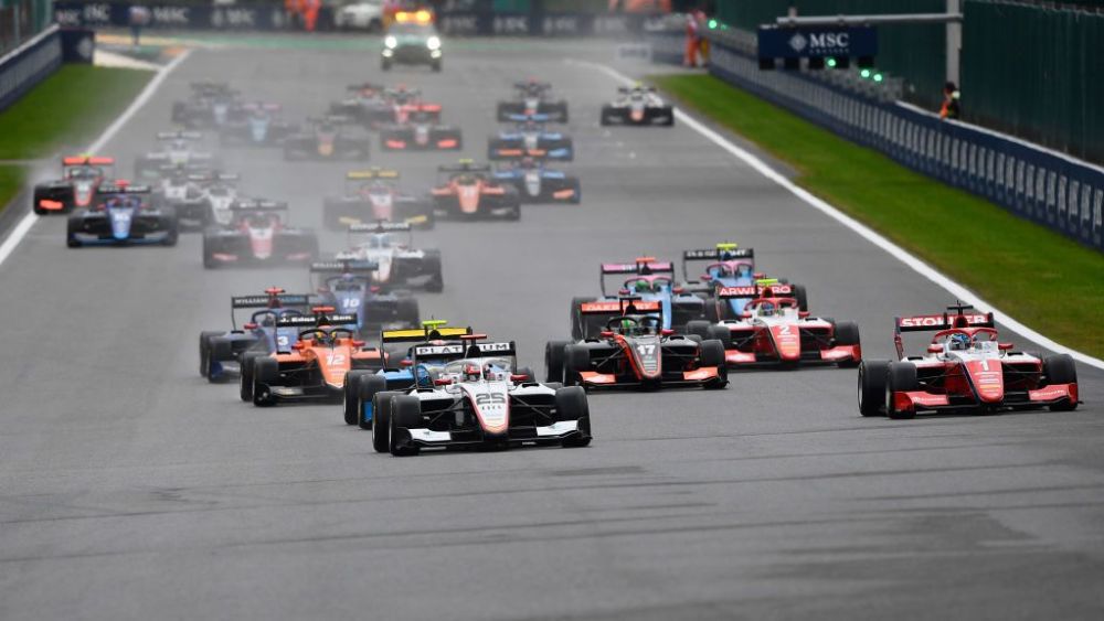 F3 – Caio Collet wins as Championship contenders hit trouble