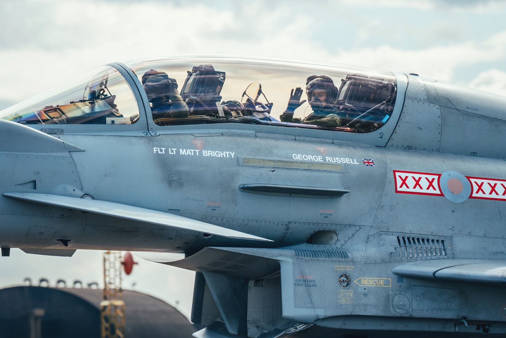 Russell goes full Top Gun with RAF ahead of British GP