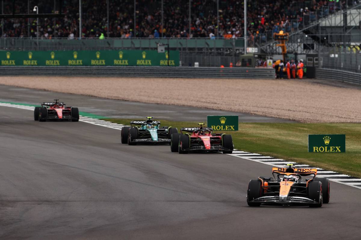 McLaren quite impressed by Piastri’s ‘mature race craft’
