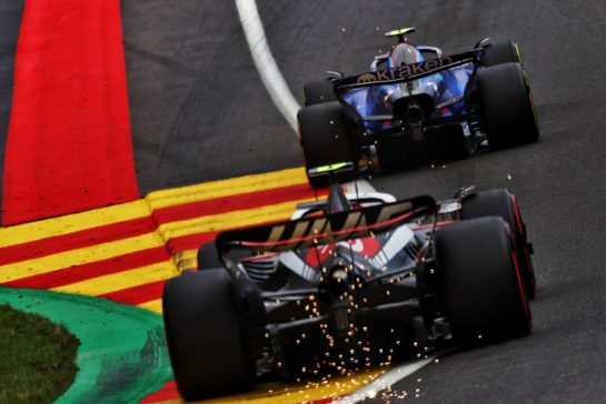 Logan Sargeant (USA) Williams Racing FW45 leads Nico Hulkenberg (GER) Haas VF-23.
30.07.2023. Formula 1 World Championship, Rd 13, Belgian Grand Prix, Spa Francorchamps, Belgium, Race Day.
 - www.xpbimages.com, EMail: requests@xpbimages.com &copy; Copyright: Coates / XPB Images