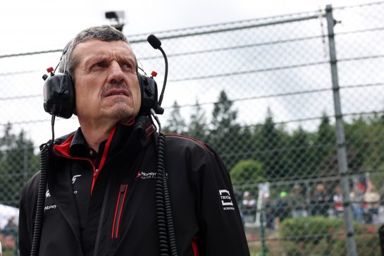 Guenther Steiner (ITA) Haas F1 Team Prinicipal on the grid.
30.07.2023. Formula 1 World Championship, Rd 13, Belgian Grand Prix, Spa Francorchamps, Belgium, Race Day.
- www.xpbimages.com, EMail: requests@xpbimages.com &copy; Copyright: Bearne / XPB Images