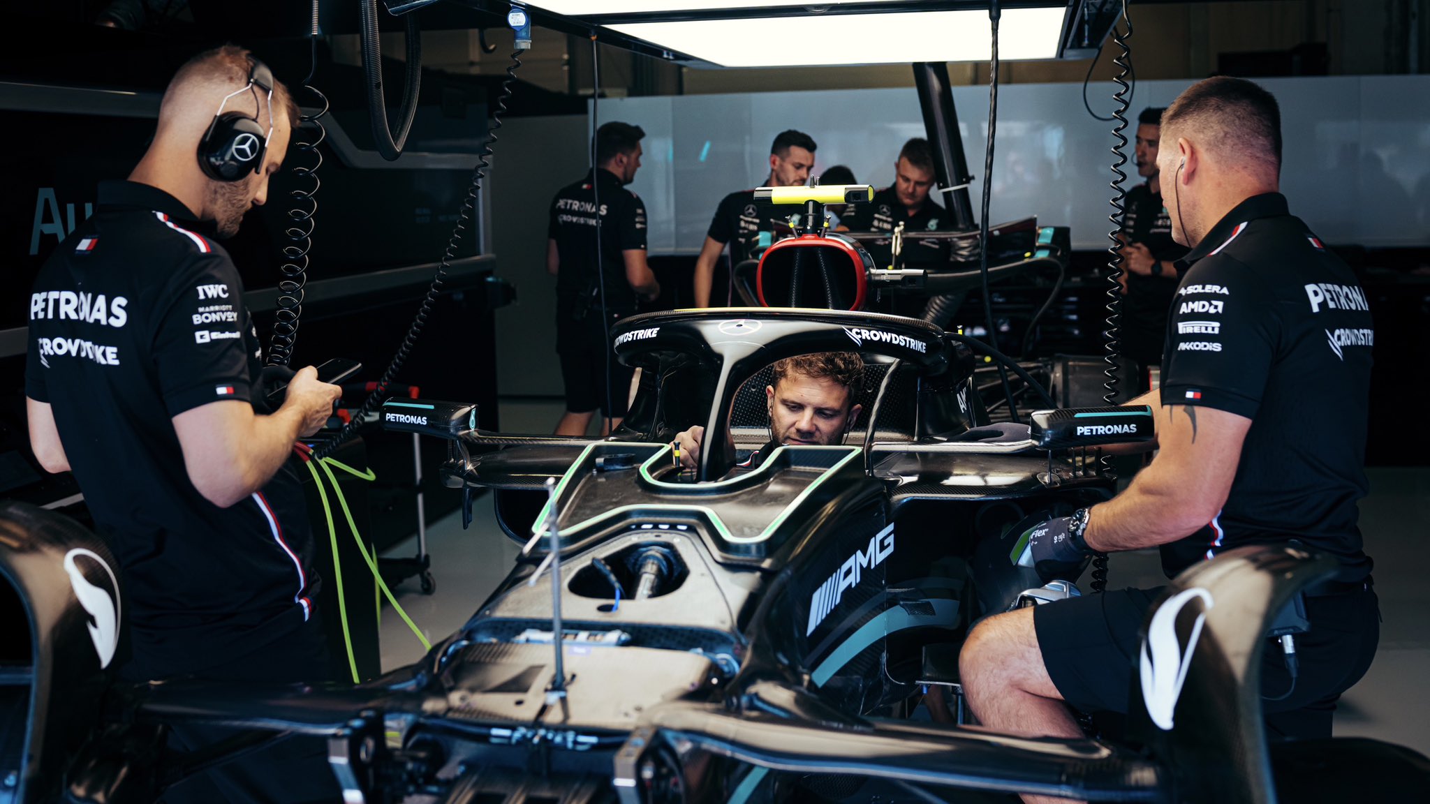 Mercedes to quit ‘diva 2.0’ and focus development on 2024 car