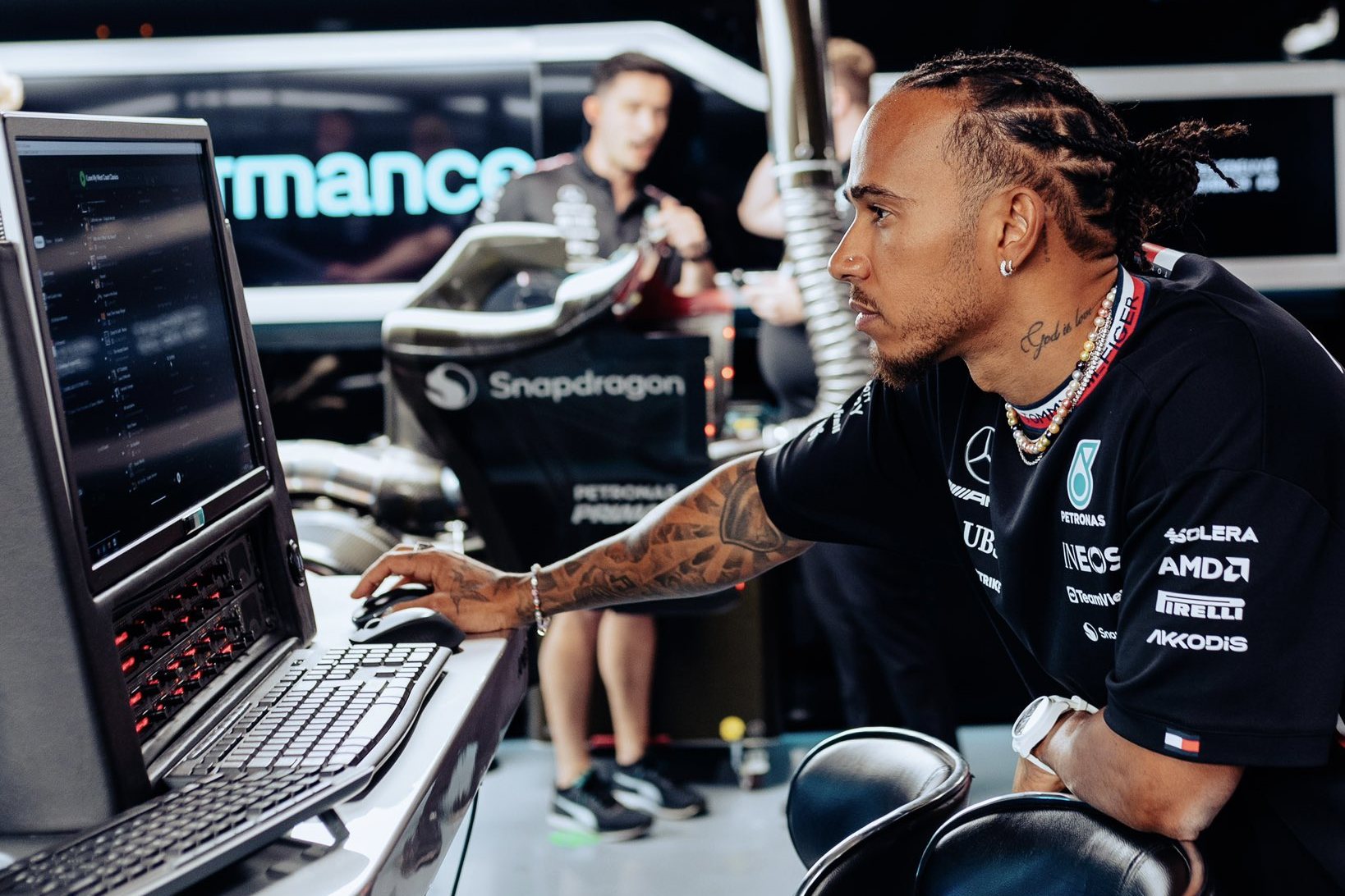 Hamilton: Driving ability not enough to make up for W14 deficit