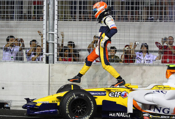 Ecclestone: Massa legal action ‘only for the money’