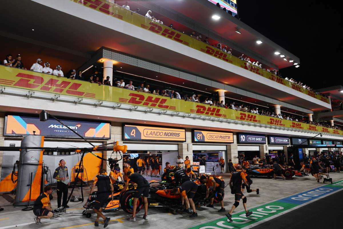 Lando Norris (GBR) McLaren MCL60 and Oscar Piastri (AUS) McLaren MCL60 in the pits.
06.10.2023 Formula 1 World Championship, Rd 18, Qatar Grand Prix, Doha, Qatar, Qualifying Day.
- www.xpbimages.com, EMail: requests@xpbimages.com &copy; Copyright: Batchelor / XPB Images