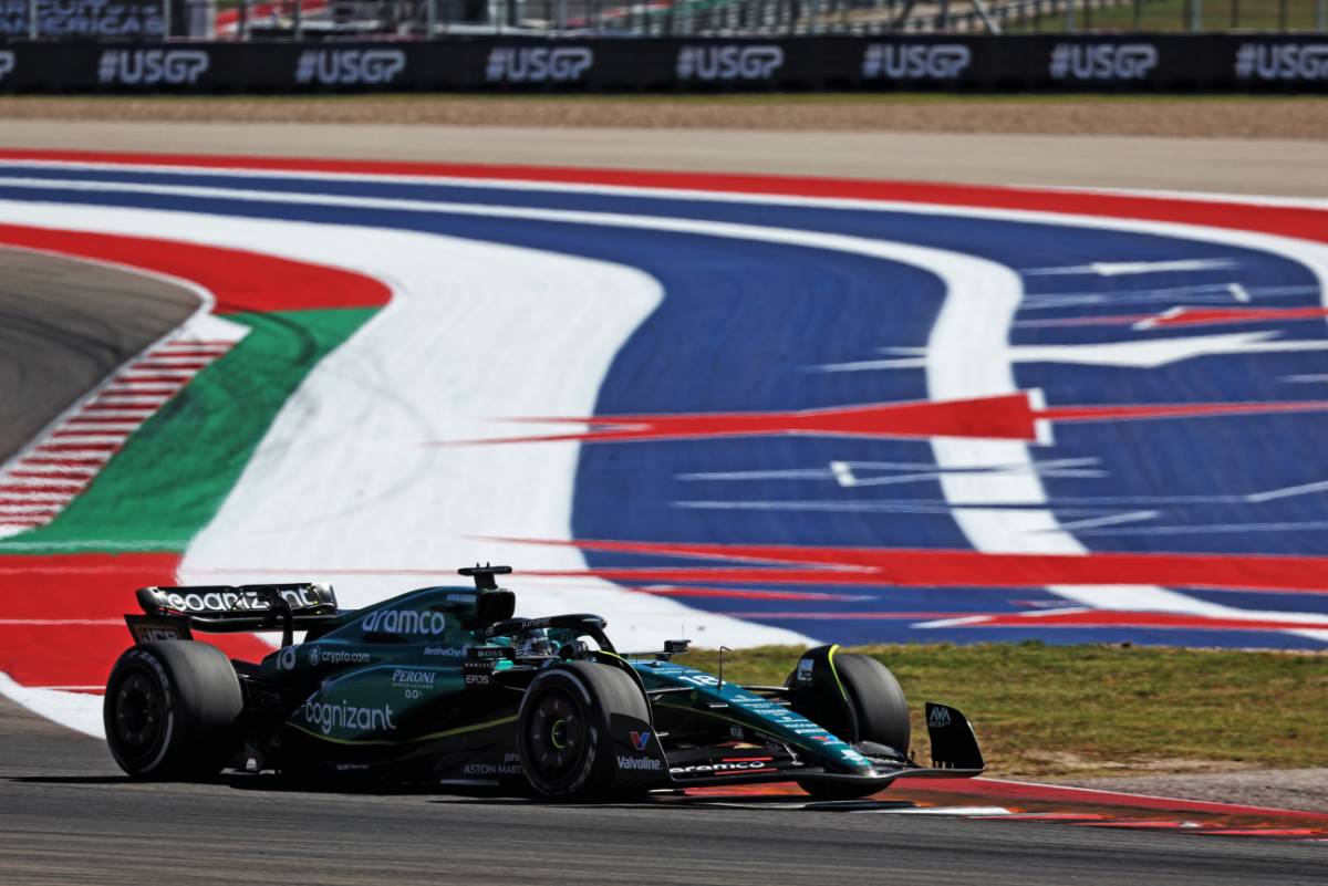 Lance Stroll (CDN) Aston Martin F1 Team AMR23.
22.10.2023. Formula 1 World Championship, Rd 19, United States Grand Prix, Austin, Texas, USA, Race Day.
- www.xpbimages.com, EMail: requests@xpbimages.com © Copyright: Moy / XPB Images