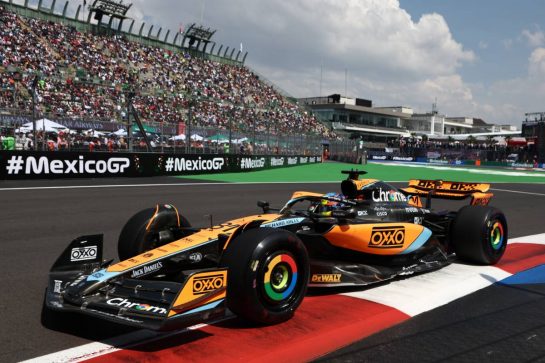 Oscar Piastri (AUS) McLaren MCL60.
27.10.2023. Formula 1 World Championship, Rd 20, Mexican Grand Prix, Mexico City, Mexico, Practice Day.
- www.xpbimages.com, EMail: requests@xpbimages.com &copy; Copyright: Moy / XPB Images