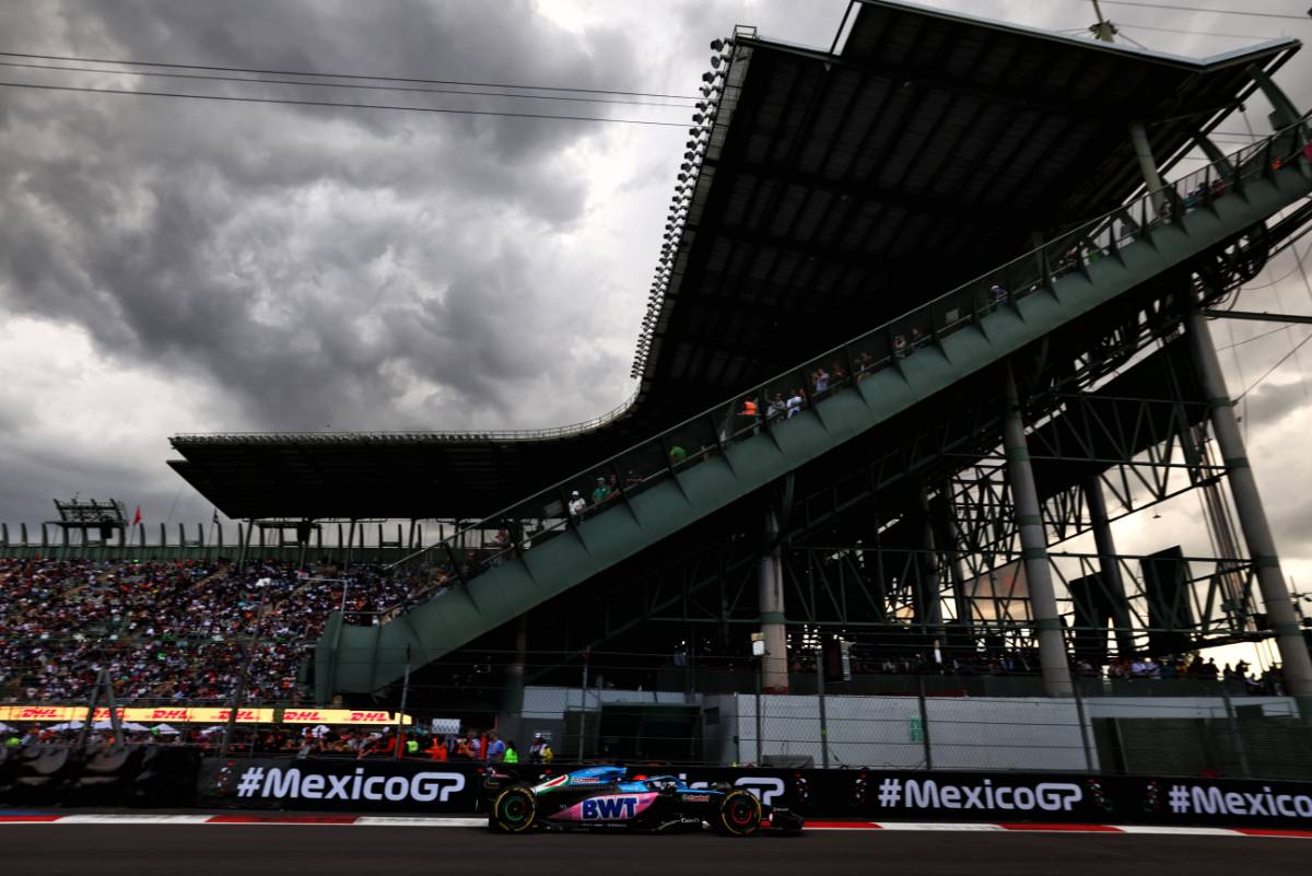 Verstappen tops second practice in Mexico ahead of Norris