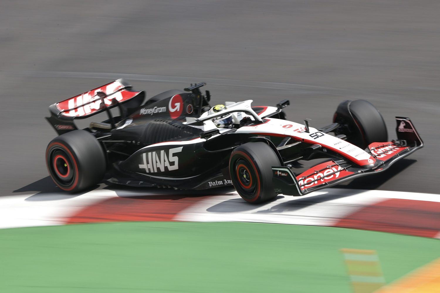 Haas ‘very impressed’ with faultless Bearman in FP1
