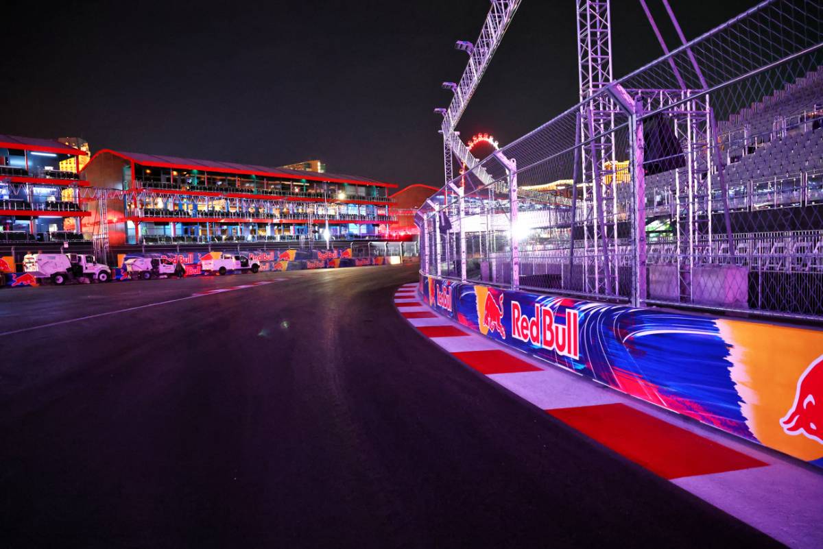 Alonso: ‘No two laps the same’ in Vegas due to track evolution