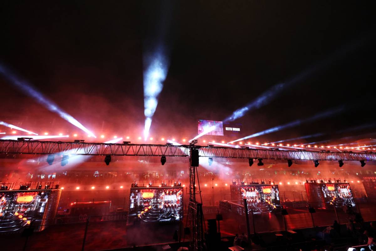 Verstappen no fan of Vegas opening show: ‘I felt like a clown’