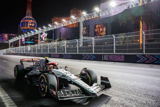 Yuki Tsunoda (JPN) AlphaTauri AT04.
16.11.2023. Formula 1 World Championship, Rd 22, Las Vegas Grand Prix, Las Vegas, Nevada, USA, Practice Day.
- www.xpbimages.com, EMail: requests@xpbimages.com © Copyright: Bearne / XPB Images