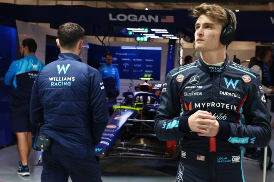 Logan Sargeant (USA) Williams Racing.
16.11.2023. Formula 1 World Championship, Rd 22, Las Vegas Grand Prix, Las Vegas, Nevada, USA, Practice Day.
- www.xpbimages.com, EMail: requests@xpbimages.com © Copyright: Batchelor / XPB Images