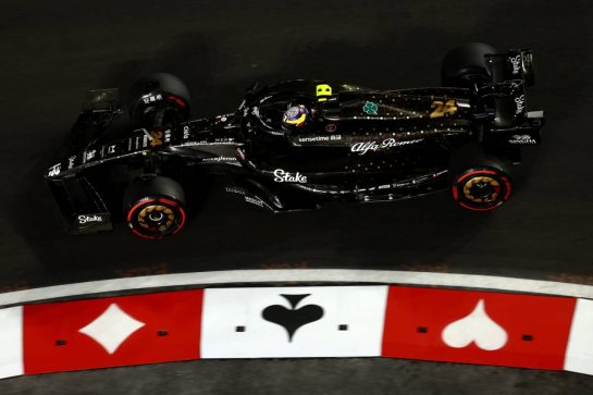 Zhou Guanyu (CHN) Alfa Romeo F1 Team C43.
16.11.2023. Formula 1 World Championship, Rd 22, Las Vegas Grand Prix, Las Vegas, Nevada, USA, Practice Day.
- www.xpbimages.com, EMail: requests@xpbimages.com © Copyright: Batchelor / XPB Images