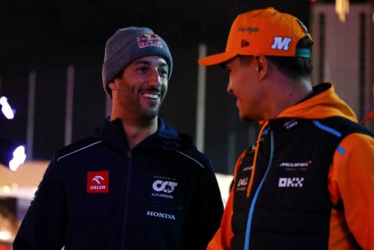 (L to R): Daniel Ricciardo (AUS) AlphaTauri and Lando Norris (GBR) McLaren.
17.11.2023. Formula 1 World Championship, Rd 22, Las Vegas Grand Prix, Las Vegas, Nevada, USA, Qualifying Day.
- www.xpbimages.com, EMail: requests@xpbimages.com © Copyright: Batchelor / XPB Images