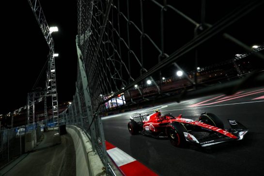 Carlos Sainz Jr (ESP), Scuderia Ferrari
17.11.2023. Formula 1 World Championship, Rd 22, Las Vegas Grand Prix, Las Vegas, Nevada, USA, Qualifying Day.
- www.xpbimages.com, EMail: requests@xpbimages.com © Copyright: Charniaux / XPB Images