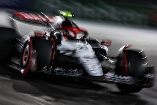 Yuki Tsunoda (JPN) AlphaTauri AT04.
17.11.2023. Formula 1 World Championship, Rd 22, Las Vegas Grand Prix, Las Vegas, Nevada, USA, Qualifying Day.
- www.xpbimages.com, EMail: requests@xpbimages.com © Copyright: Coates / XPB Images