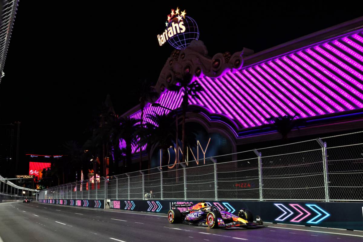 Max Verstappen (NLD) Red Bull Racing RB19.
18.11.2023. Formula 1 World Championship, Rd 22, Las Vegas Grand Prix, Las Vegas, Nevada, USA, Race Day.
 - www.xpbimages.com, EMail: requests@xpbimages.com &copy; Copyright: Staley / XPB Images