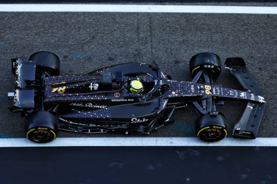 Theo Pourchaire (FRA) Alfa Romeo F1 Team C43 Reserve Driver.
28.11.2023. Formula 1 Testing, Yas Marina Circuit, Abu Dhabi, Tuesday.
- www.xpbimages.com, EMail: requests@xpbimages.com © Copyright: Batchelor / XPB Images