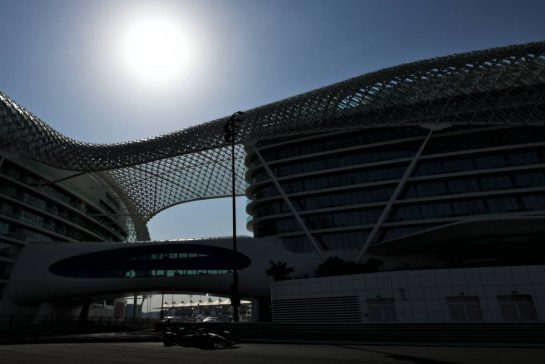George Russell (GBR) Mercedes AMG F1 W14.
28.11.2023. Formula 1 Testing, Yas Marina Circuit, Abu Dhabi, Tuesday.
- www.xpbimages.com, EMail: requests@xpbimages.com © Copyright: Moy / XPB Images