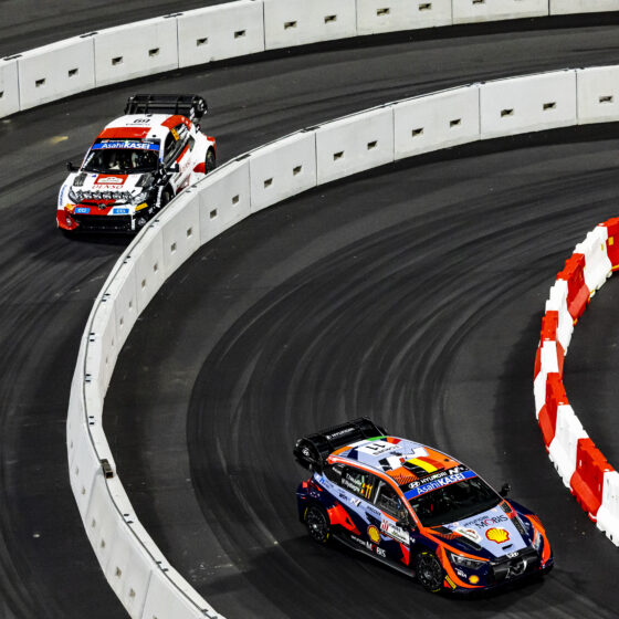 WRC – Neuville claims early lead at FORUM8 Rally Japan
