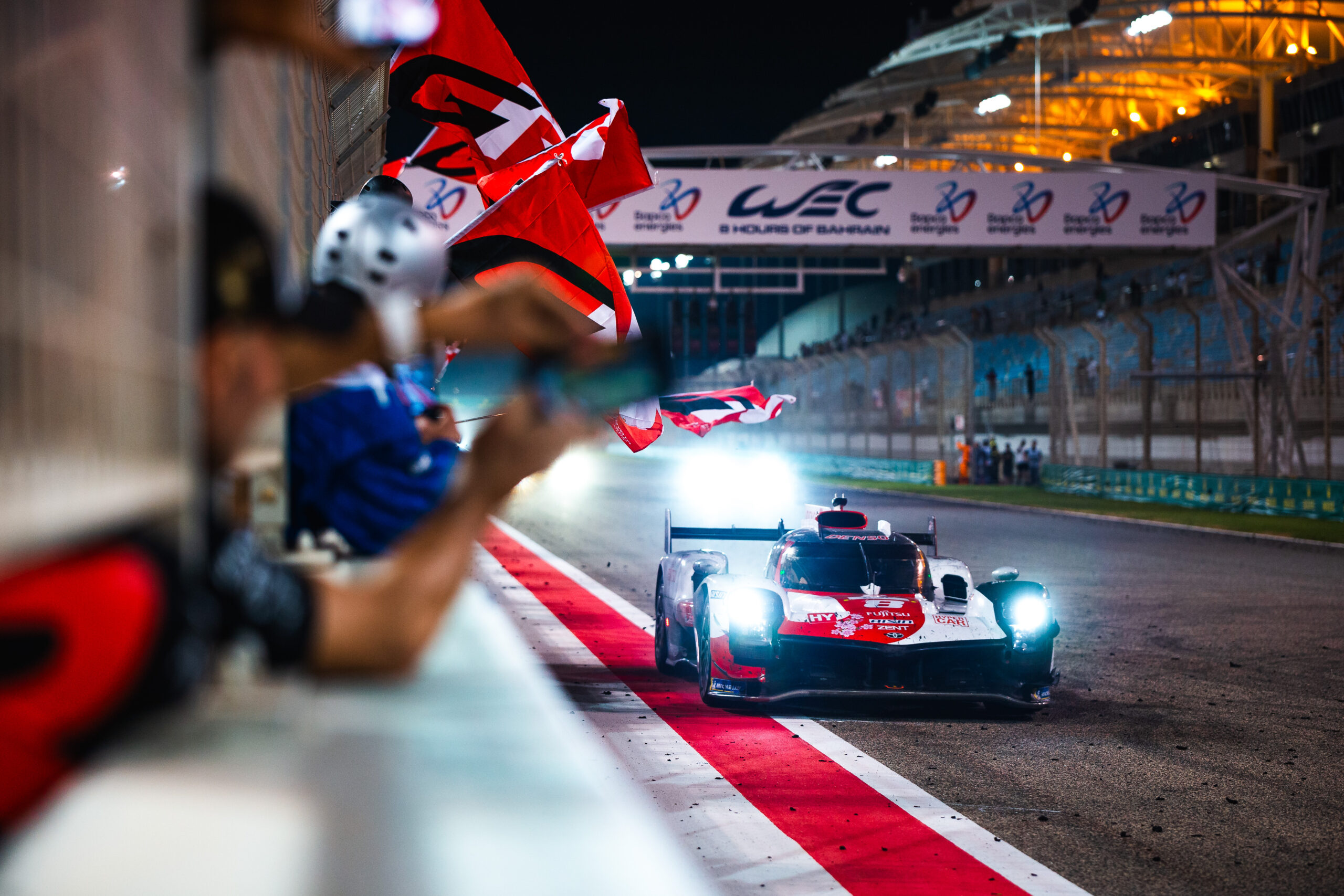 WEC: Buemi, Hartley & Hirakawa clinch title with Bahrain win