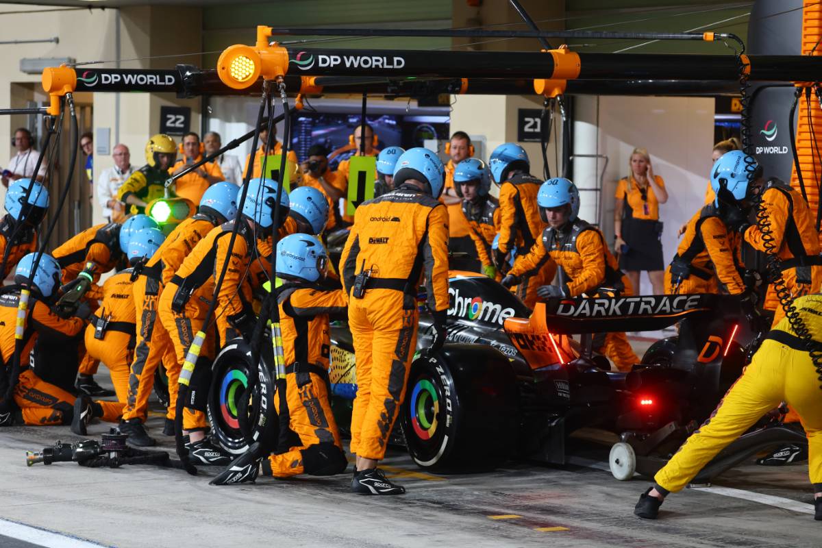 Oscar Piastri (AUS) McLaren MCL60 makes a pit stop.
26.11.2023. Formula 1 World Championship, Rd 23, Abu Dhabi Grand Prix, Yas Marina Circuit, Abu Dhabi, Race Day.
- www.xpbimages.com, EMail: requests@xpbimages.com &copy; Copyright: Batchelor / XPB Images