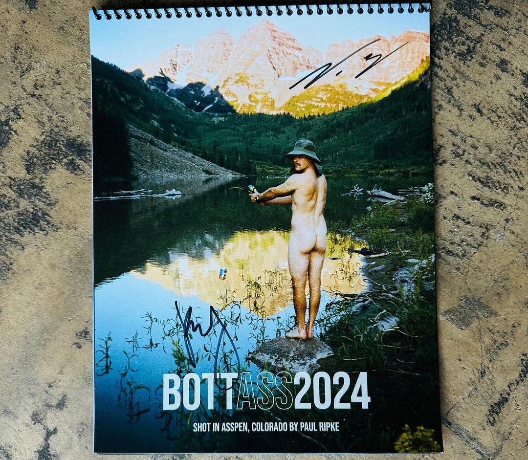 Naked ‘Bottass’ calendar raises 0,000 for Movember charity!