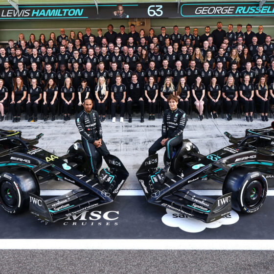 Wolff commits to new multi-year Mercedes F1 contract