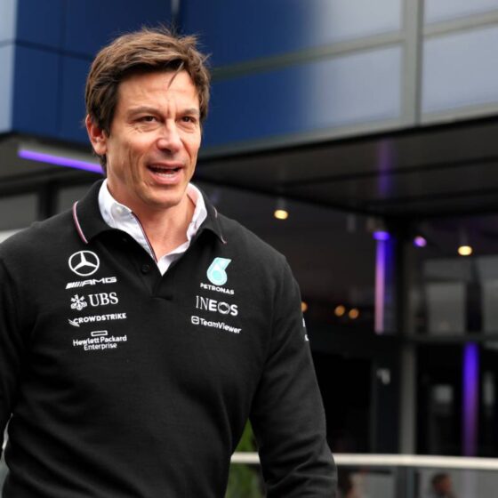 Wolff says early sim reports positive for Mercedes W15