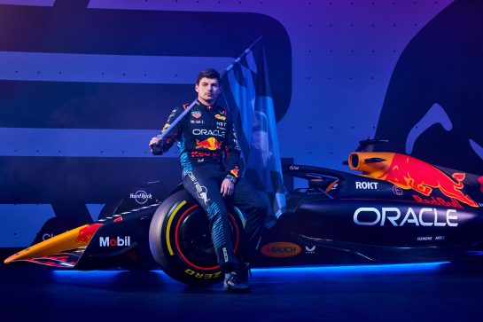 &copy;RedBull