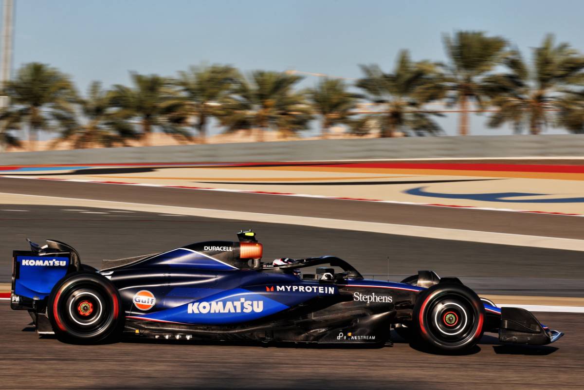 Logan Sargeant (USA) Williams Racing FW46. 21.02.2024. Formula 1 Testing, Sakhir, Bahrain, Day One. - www.xpbimages.com, EMail: requests@xpbimages.com © Copyright: Moy / XPB Images