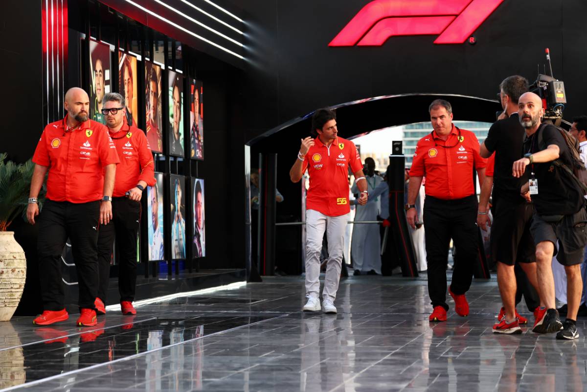 Saudi Arabian GP: Uncatchable Verstappen blitzes rivals