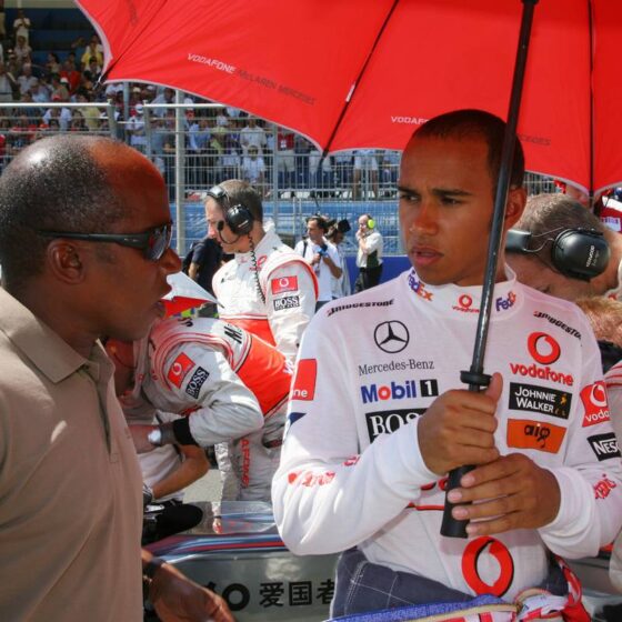 Hamilton: Parental involvement in F1 career ‘a thin line to walk’