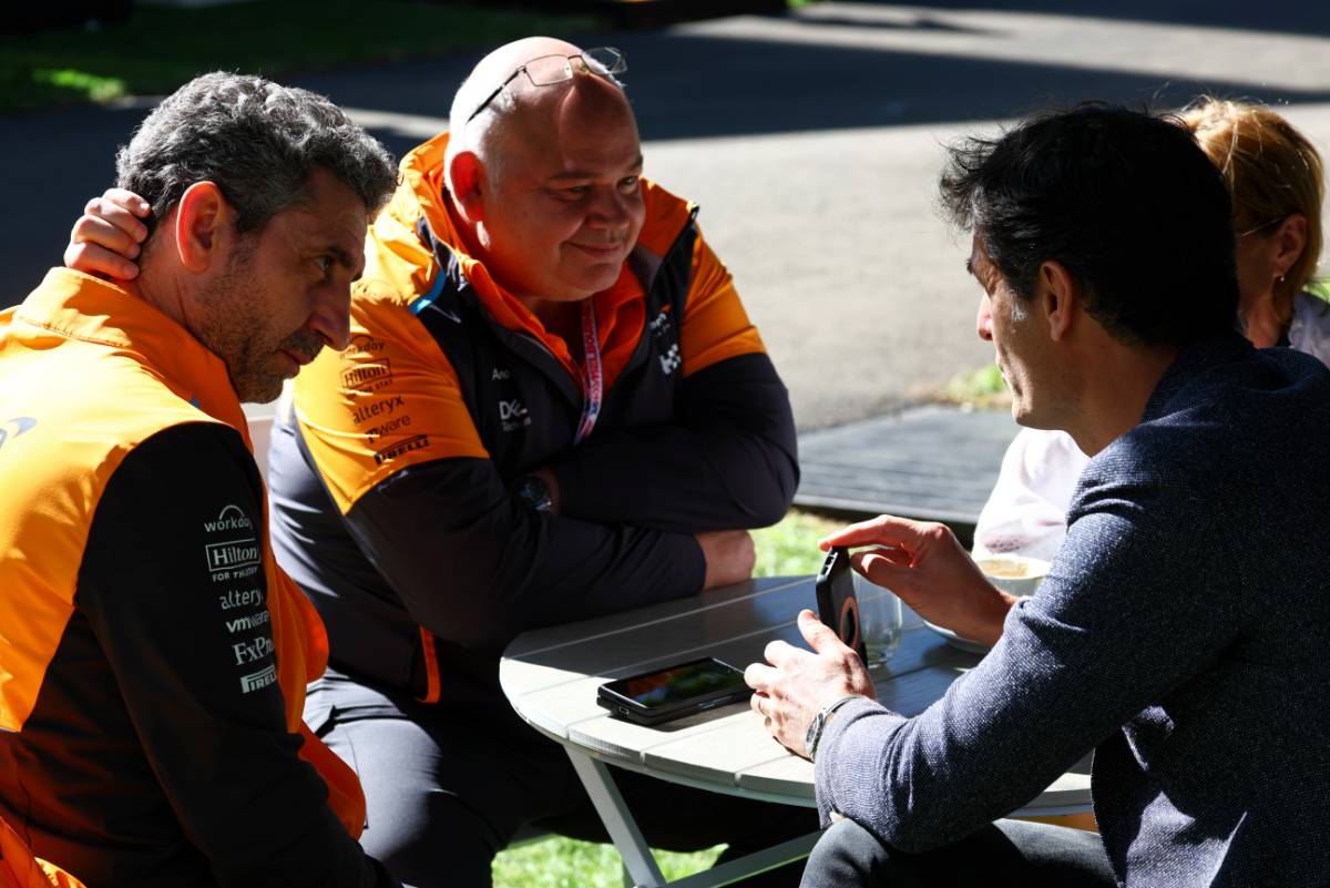 (L to R): Andrea Stella (ITA) McLaren Team Principal; Rob Marshall (GBR) McLaren Technical Director; and Mark Webber (AUS) Channel 4 Presenter / Driver Manager. 21.03.2024. Formula 1 World Championship, Rd 3, Australian Grand Prix, Albert Park, Melbourne, Australia, Preparation Day. - www.xpbimages.com, EMail: requests@xpbimages.com © Copyright: Coates / XPB Images
