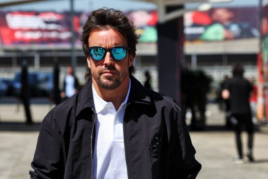 Fernando Alonso (ESP) Aston Martin F1 Team.
18.04.2024. Formula 1 World Championship, Rd 5, Chinese Grand Prix, Shanghai, China, Preparation Day.
- www.xpbimages.com, EMail: requests@xpbimages.com &copy; Copyright: Bearne / XPB Images