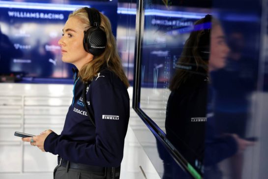 Lauren Hughes (GBR) Williams Racing Social Media Manager.
19.04.2024. Formula 1 World Championship, Rd 5, Chinese Grand Prix, Shanghai, China, Sprint Qualifying Day.
- www.xpbimages.com, EMail: requests@xpbimages.com © Copyright: Bearne / XPB Images
