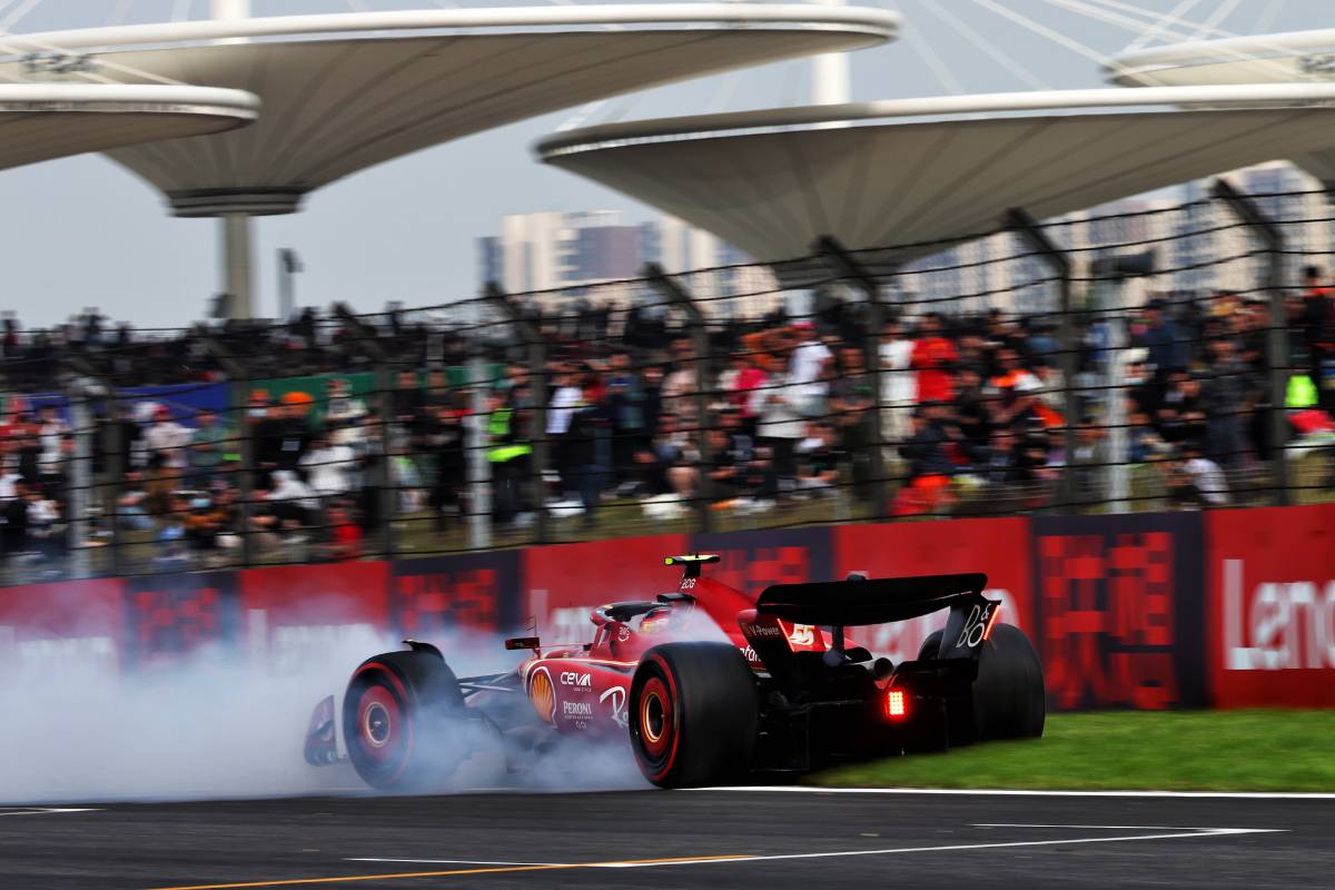 Carlos Sainz Jr (ESP) Ferrari SF-24 crashed during qualifying.
20.04.2024. Formula 1 World Championship, Rd 5, Chinese Grand Prix, Shanghai, China, Sprint and Qualifying Day.
- www.xpbimages.com, EMail: requests@xpbimages.com © Copyright: Batchelor / XPB Images