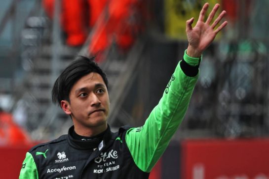 Zhou Guanyu (CHN) Sauber in parc ferme.
21.04.2024. Formula 1 World Championship, Rd 5, Chinese Grand Prix, Shanghai, China, Race Day.
- www.xpbimages.com, EMail: requests@xpbimages.com © Copyright: Rew / XPB Images