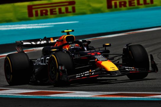 Sergio Perez (MEX) Red Bull Racing RB20.
03.05.2024. Formula 1 World Championship, Rd 6, Miami Grand Prix, Miami, Florida, USA, Sprint Qualifying Day.
- www.xpbimages.com, EMail: requests@xpbimages.com © Copyright: Staley / XPB Images