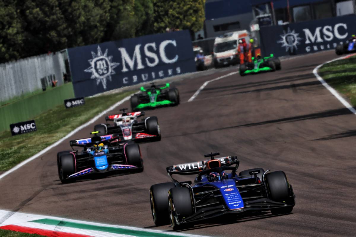 Albon details wheel-nut drama that ruined Imola race