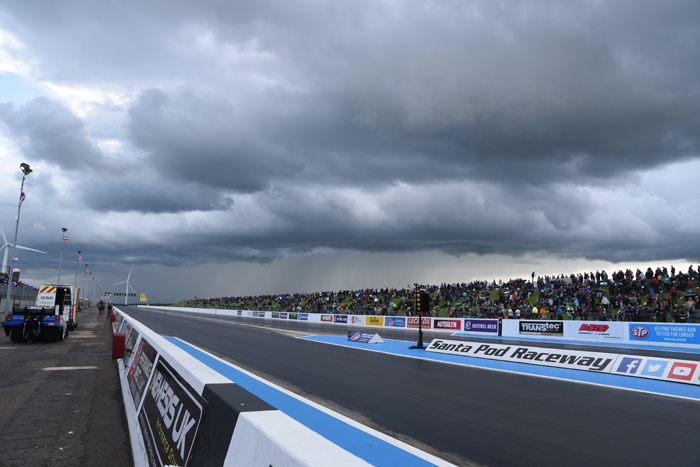 EDRC: Rain brings early end to Santa Pod’s season-opener