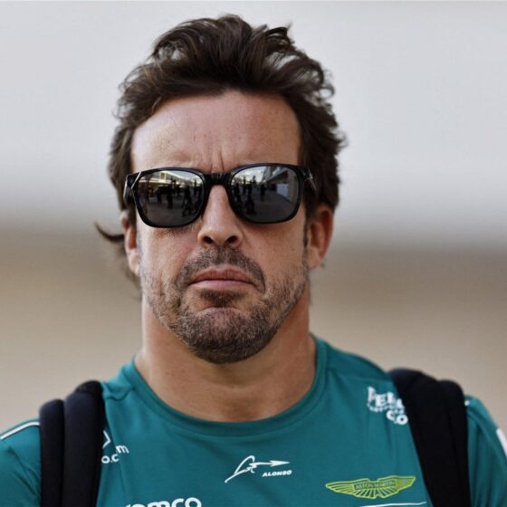 Fernando Alonso Labeled a “Hammer” as F1 CEO Sends Subtle Message to Aston Martin