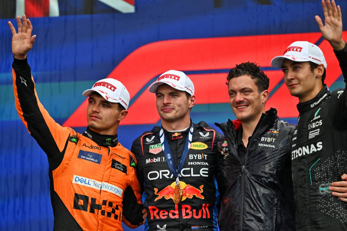 The podium (L to R): Lando Norris (GBR) McLaren, second; Max Verstappen (NLD) Red Bull Racing, race winner; Steve Knowles (GBR) Red Bull Racing Senior Race Strategy Engineer; George Russell (GBR) Mercedes AMG F1, third.
09.06.2024. Formula 1 World Championship, Rd 9, Canadian Grand Prix, Montreal, Canada, Race Day.
- www.xpbimages.com, EMail: requests@xpbimages.com © Copyright: Price / XPB Images