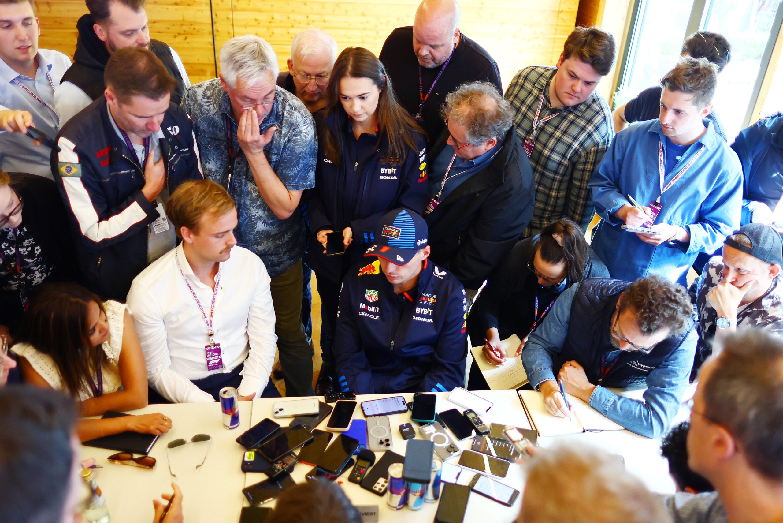 Verstappen dismisses critics, not friendship with Norris