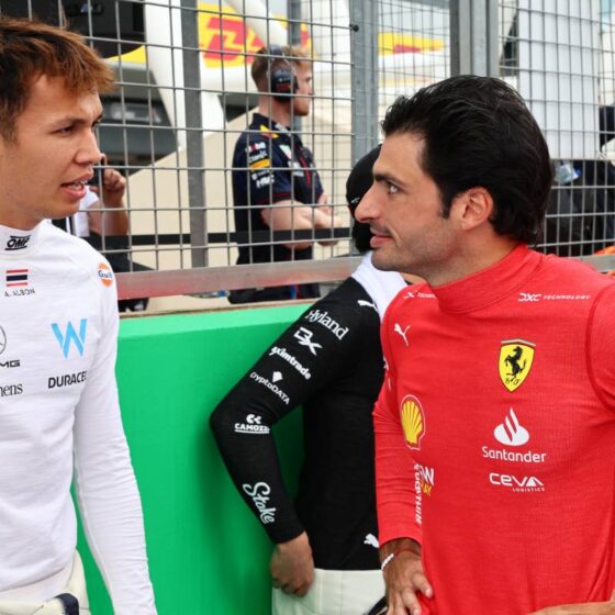 Williams seals multi-year deal with Carlos Sainz!
