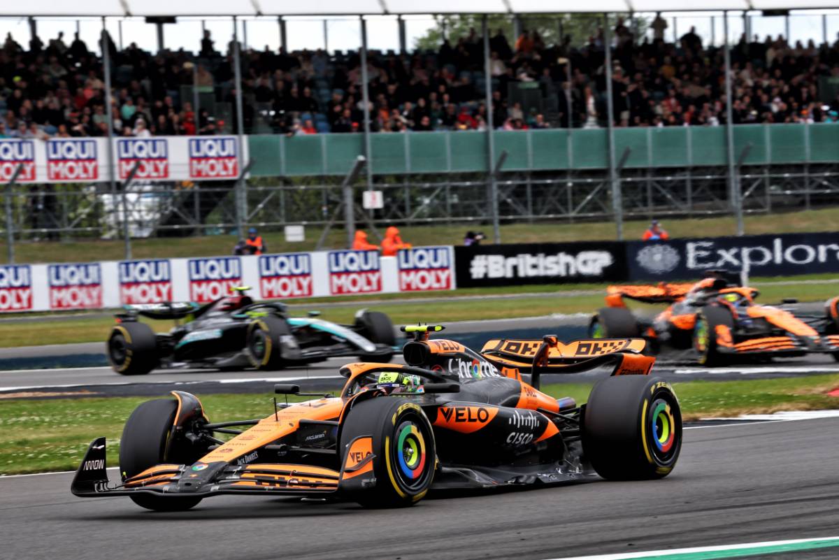 Norris says McLaren ‘threw it away in the final stop’