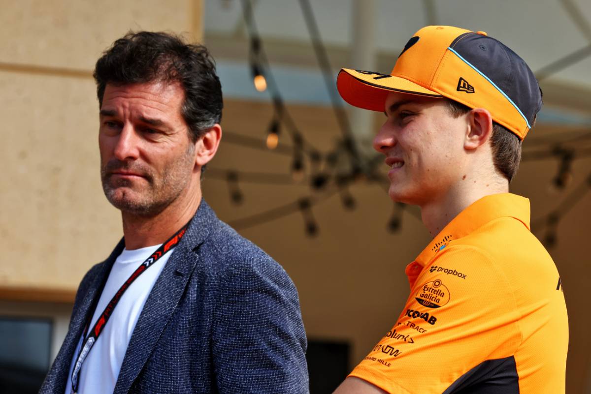 (L to R): Mark Webber (AUS) Channel 4 Presenter / Driver Manager with Oscar Piastri (AUS) McLaren.
02.03.2024. Formula 1 World Championship, Rd 1, Bahrain Grand Prix, Sakhir, Bahrain, Race Day.
- www.xpbimages.com, EMail: requests@xpbimages.com © Copyright: Coates / XPB Images