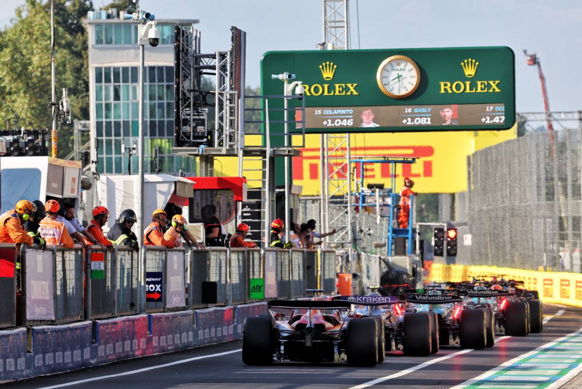 Charles Leclerc (MON) Ferrari SF-24 at the end of the queue in the pits.
30.08.2024. Formula 1 World Championship, Rd 16, Italian Grand Prix, Monza, Italy, Practice Day.
- www.xpbimages.com, EMail: requests@xpbimages.com © Copyright: Batchelor / XPB Images