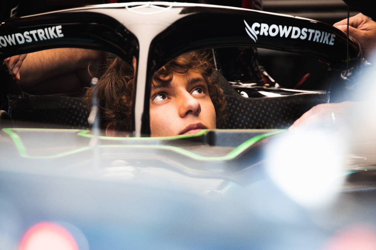 Wolff: Antonelli will face more scrutiny than Russell did on F1 debut